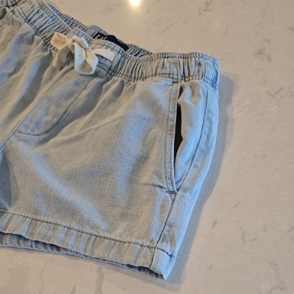 GAP Denim Jean Shorts Light Wash Elastic Waist Drawstring Womens Size S - Picture 3 of 7